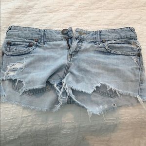 free people size 29 jean shorts